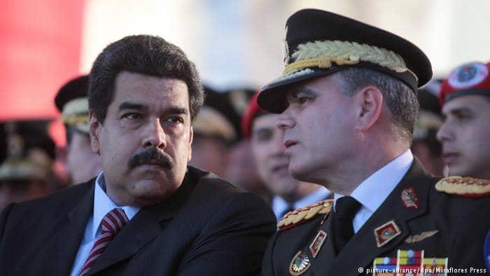 Venezuela Savunma Bakanı: Ordu, Maduro'yu destekliyor