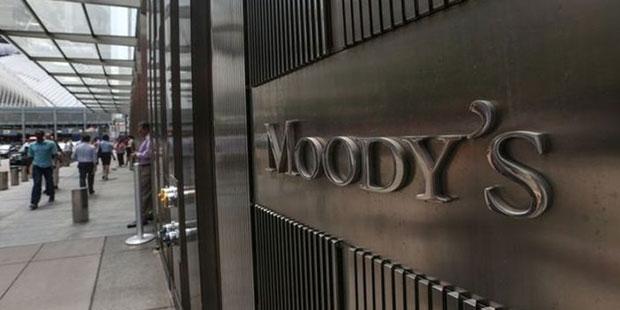 Moody's sekiz dev şirketin kredi notunu neden indirdi? 