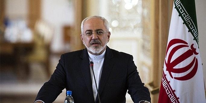 İran'da istifası kabul edilmeyen Zarif'ten açıklama