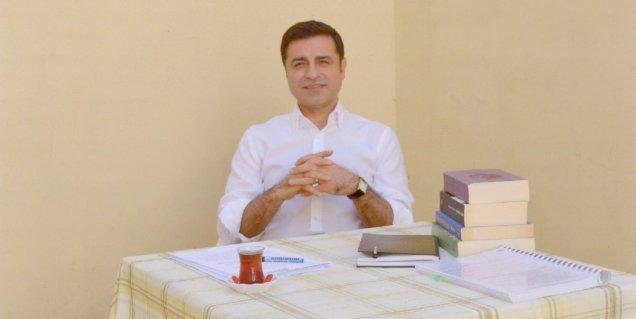 Selahattin Demirtaş'tan iki kitap önerisi 