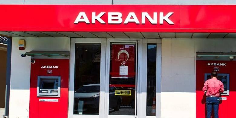 Akbank, 700 milyon dolar kredi aldı