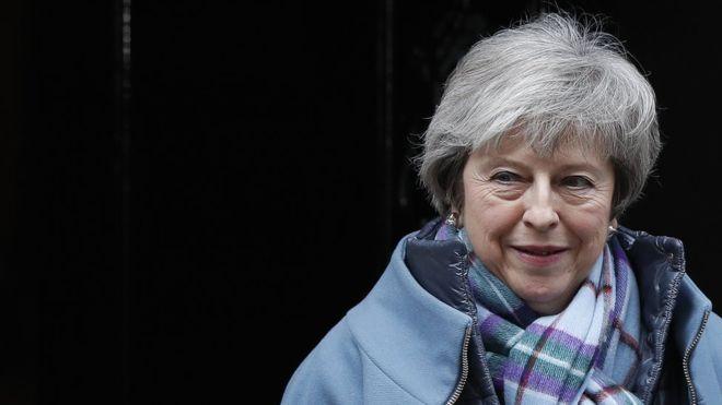 Brexit oylaması: Theresa May, AB ile tekrar masaya oturmak istiyor