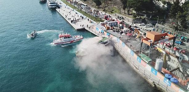 İstanbul Boğazı'nda tur teknesinde yangın