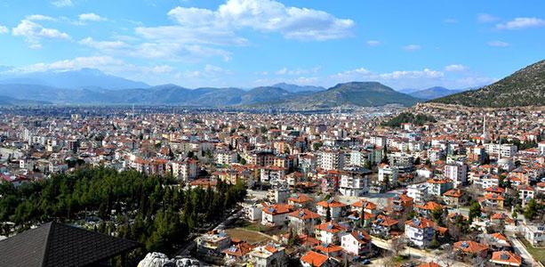 300 kişi kusma şikâyetiyle hastaneye başvurdu; kaymakam ilçenin suyunu kesti