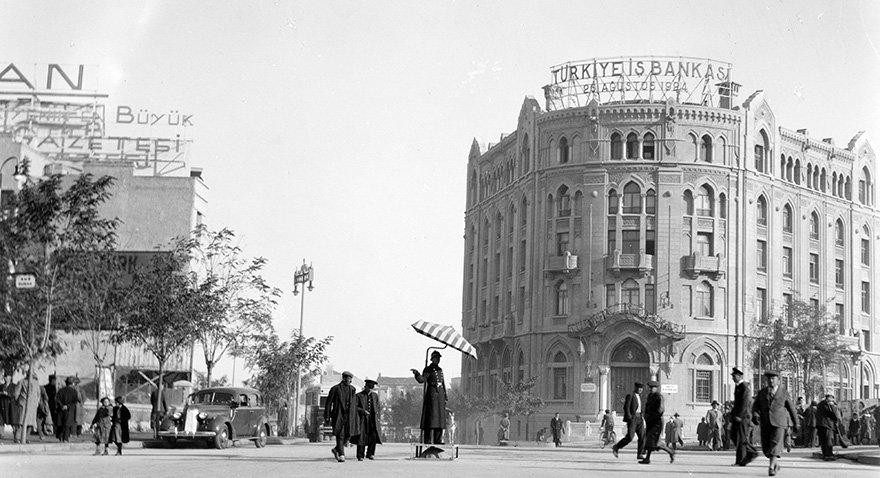 7 tarihi fotoğrafta Atatürk ve İş Bankası