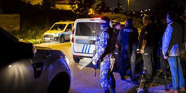 Kayseri'de devriye gezen polis aracına silahlı saldırı