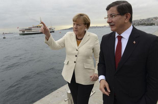 "Merkel ve Davutoğlu 2016'da  habersizce görüştüler"