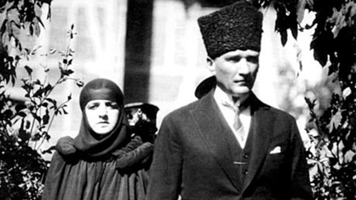 Sevgililer Günü'nde bir müzikal muamma: Atatürk, Latife Hanım'dan ayrıldığından hangi şarkıyı dinledi?