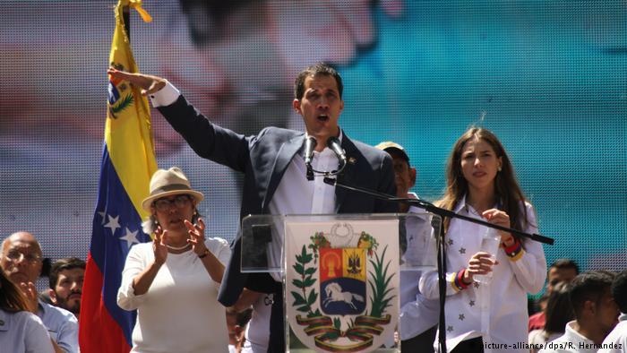 Venezuela’da Guaido’nun dokunulmazlığının kaldırılması istendi