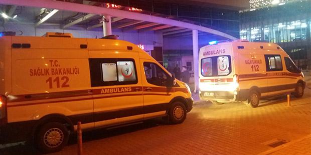 Ankara'da gezi minibüsü devrildi: 11 yaralı