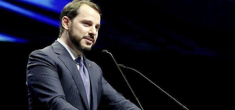 Albayrak: O incecik zarflardan neler çıkıyor neler...