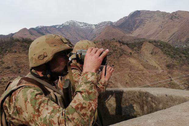 Nükleer güçler arasında gerilim yükseliyor | Pakistan: Hindistan uçağını düşürdük, pilotlar elimizde