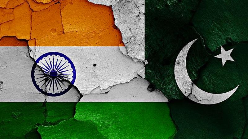 Pakistan-Hindistan sınırında karşılıklı ateş açıldı