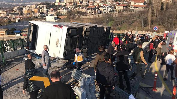 Uludağ’da otobüs devrildi; 9 yaralı