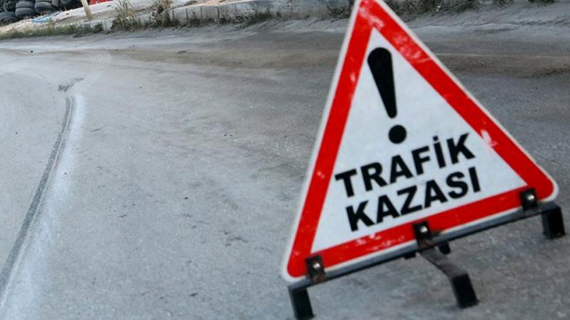 Bursa'da yağış nedeniyle trafik kazası; 3 kişi yaralandı