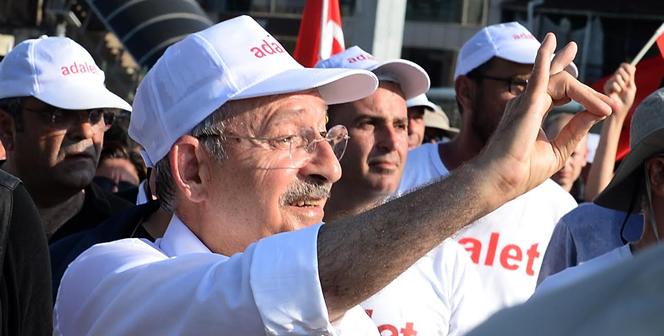 Kılıçdaroğlu'ndan ülkücülere: Vatanseverseniz silah fabrikasını satanlara destek vermeyin