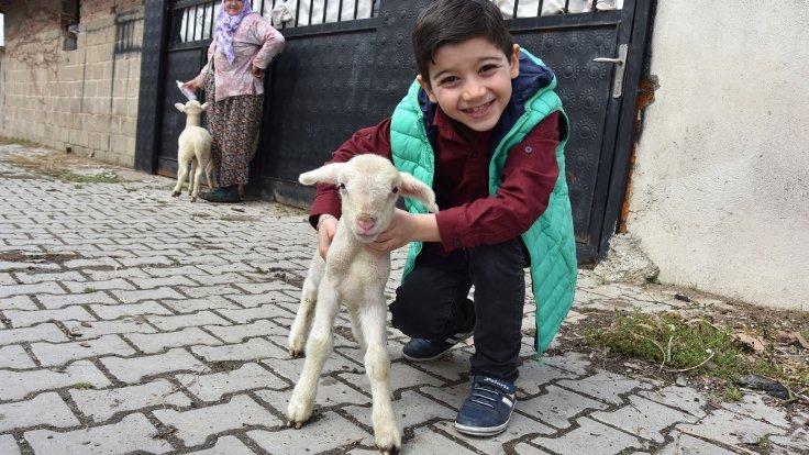 8 yaşındaki PKU hastası Görkem'in babasından İnegöl Belediyesi'ne çağrı: Destek bekliyoruz