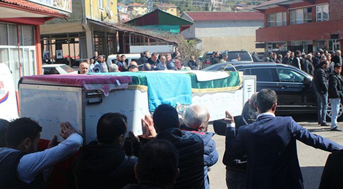 Kaçak maden ocağında hayatını kaybeden işçiler toprağa verildi: "Kader değil, cinayet"