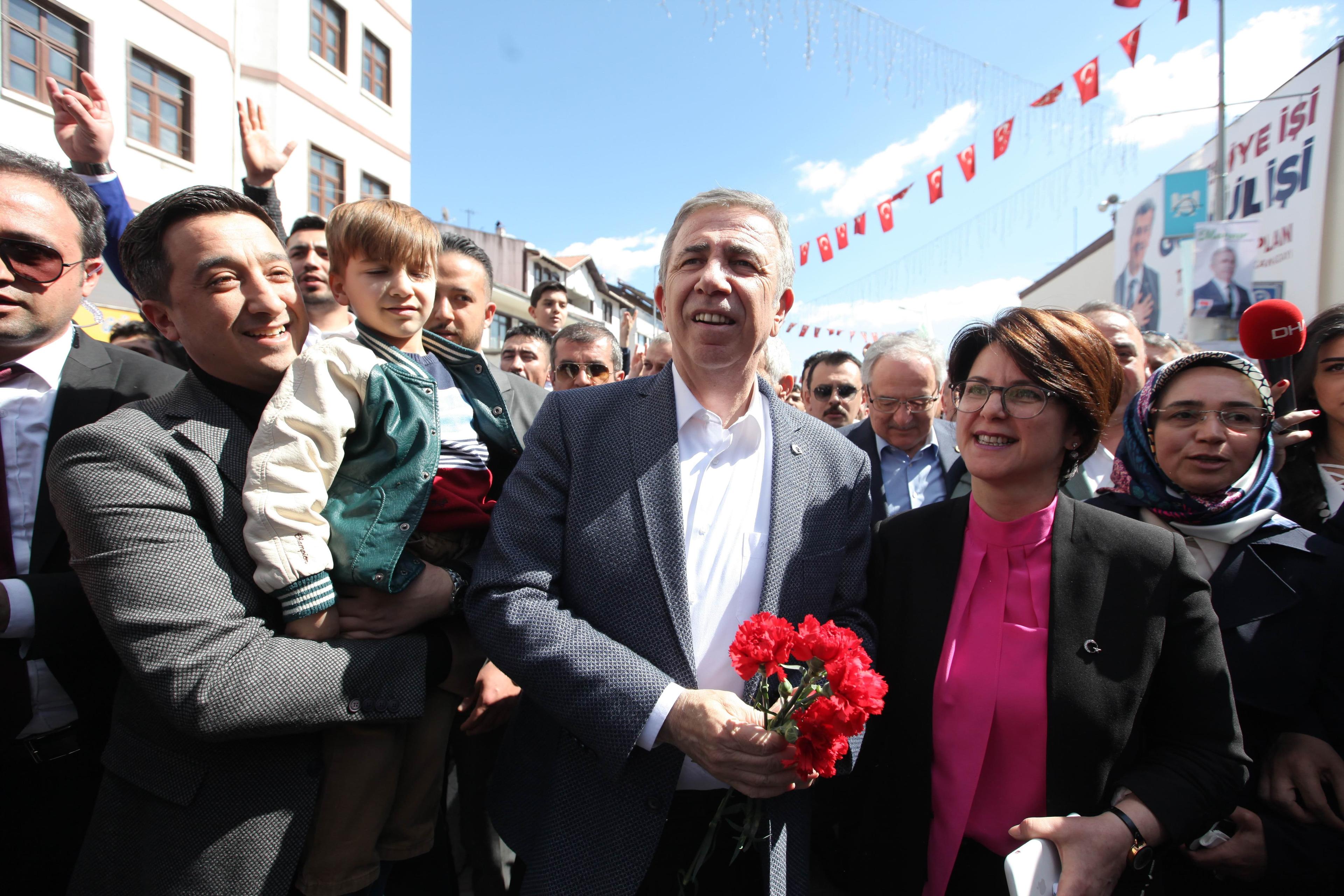 Mansur Yavaş: Yenimahalle ve Çankaya’da açılan sandık sayısı düşük, sonuna kadar sandıklardan ayrılmıyoruz