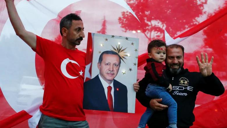 "Türkiye kutuplaşmayı aşamıyor; iktidar ve muhalefet bloklarındaki seçmen dondu" 