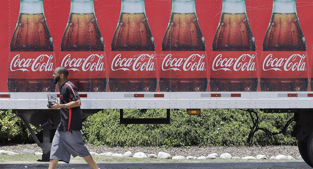 Coca-Cola'nın 1915'ten kalma ikonik şişesi açık artırmaya çıkıyor