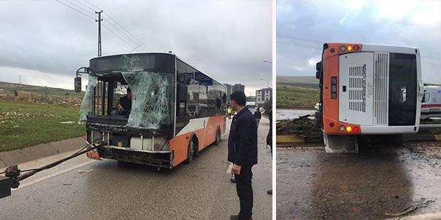 Gaziantep'te belediye otobüsü devrildi, 19 kişi yaralandı