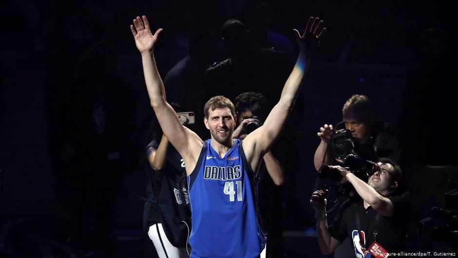 Dirk Nowitzki'den potaya veda