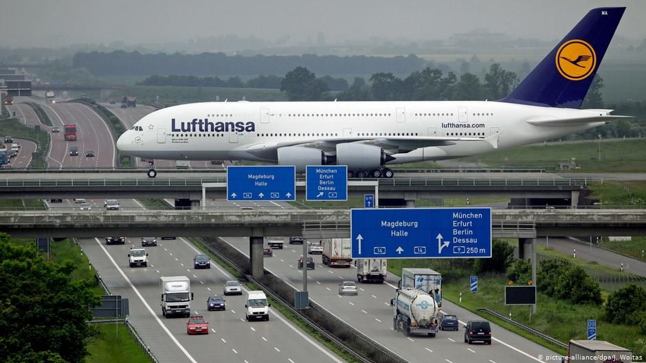 Lufthansa üç yıldan beri ilk kez zarar etti