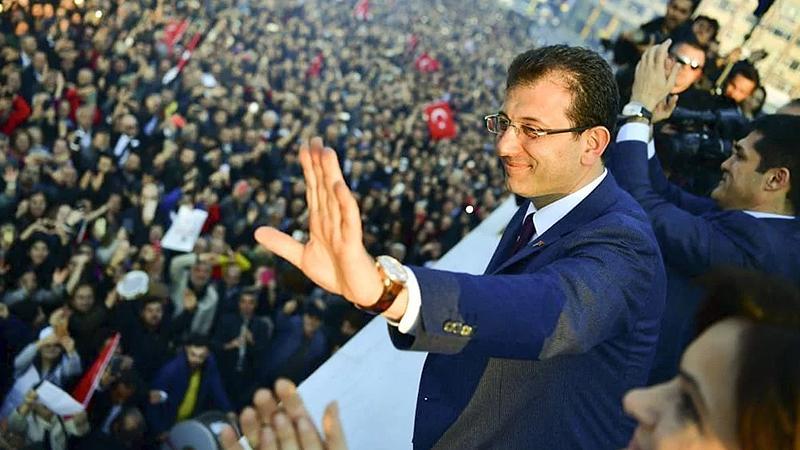 Ekrem İmamoğlu: Çiçek göndermeyin, bağışta bulunun