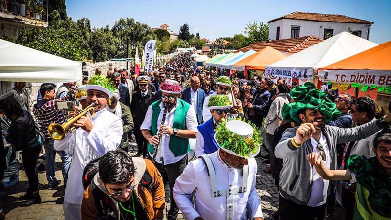 Vegan Festivali’nin düzenleyicilerinden “Katılımcıları kebapçıya götürdüler” açıklaması 