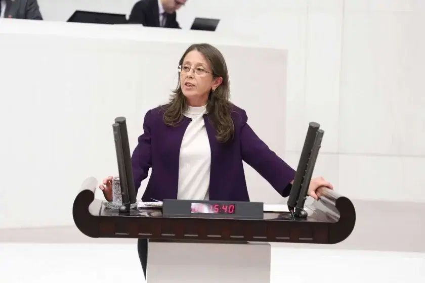 HDP’li Oya Ersoy'dan Ziya Selçuk'a "Küçük Hafızlar Projesi" hakkında soru önergesi