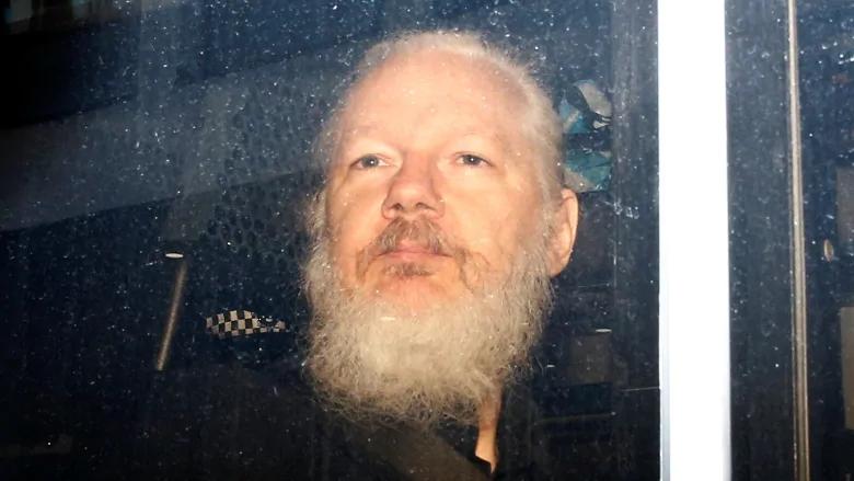 Meksika, Assange'a siyasi sığınma vermeye hazırlanıyor