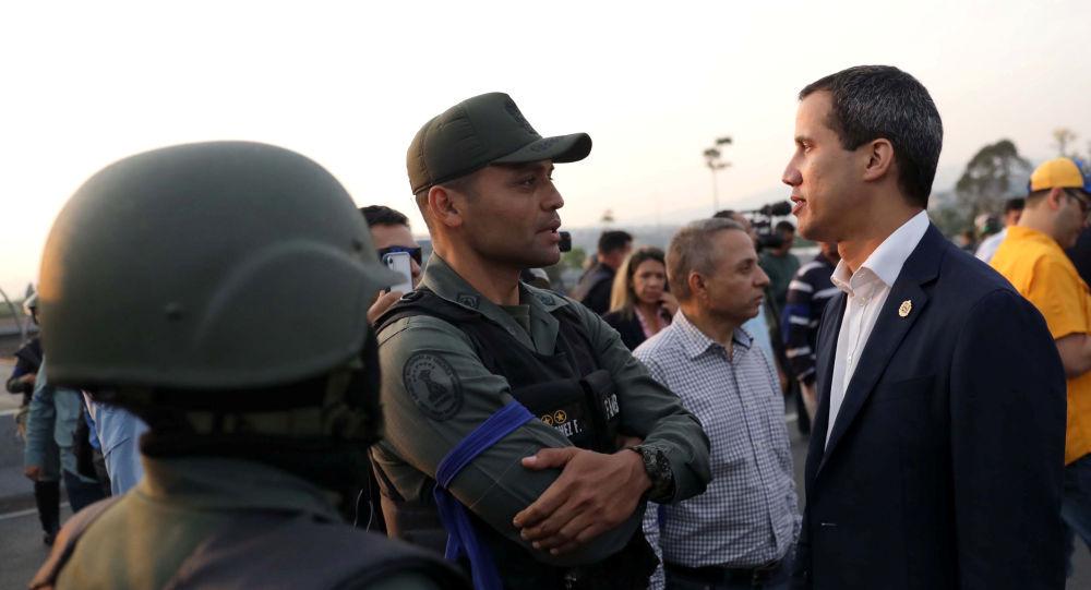 Venezuela'da Guaido destekçileri cumartesi günü sokağa çıkacak: "Attığımız adımların geri dönüşü yok"