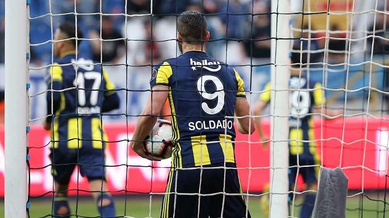 Fenerbahçe nefes aldı: 7,5 ay sonra deplasman galibiyeti