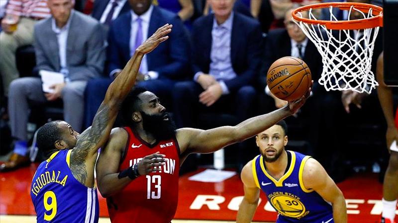 Houston Rockets, serideki ilk galibiyetini aldı