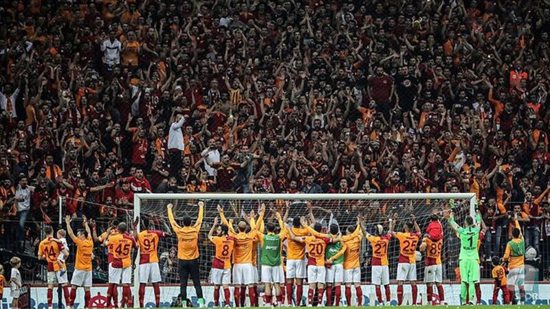 Galatasaray son virajda şampiyonluğu bırakmıyor