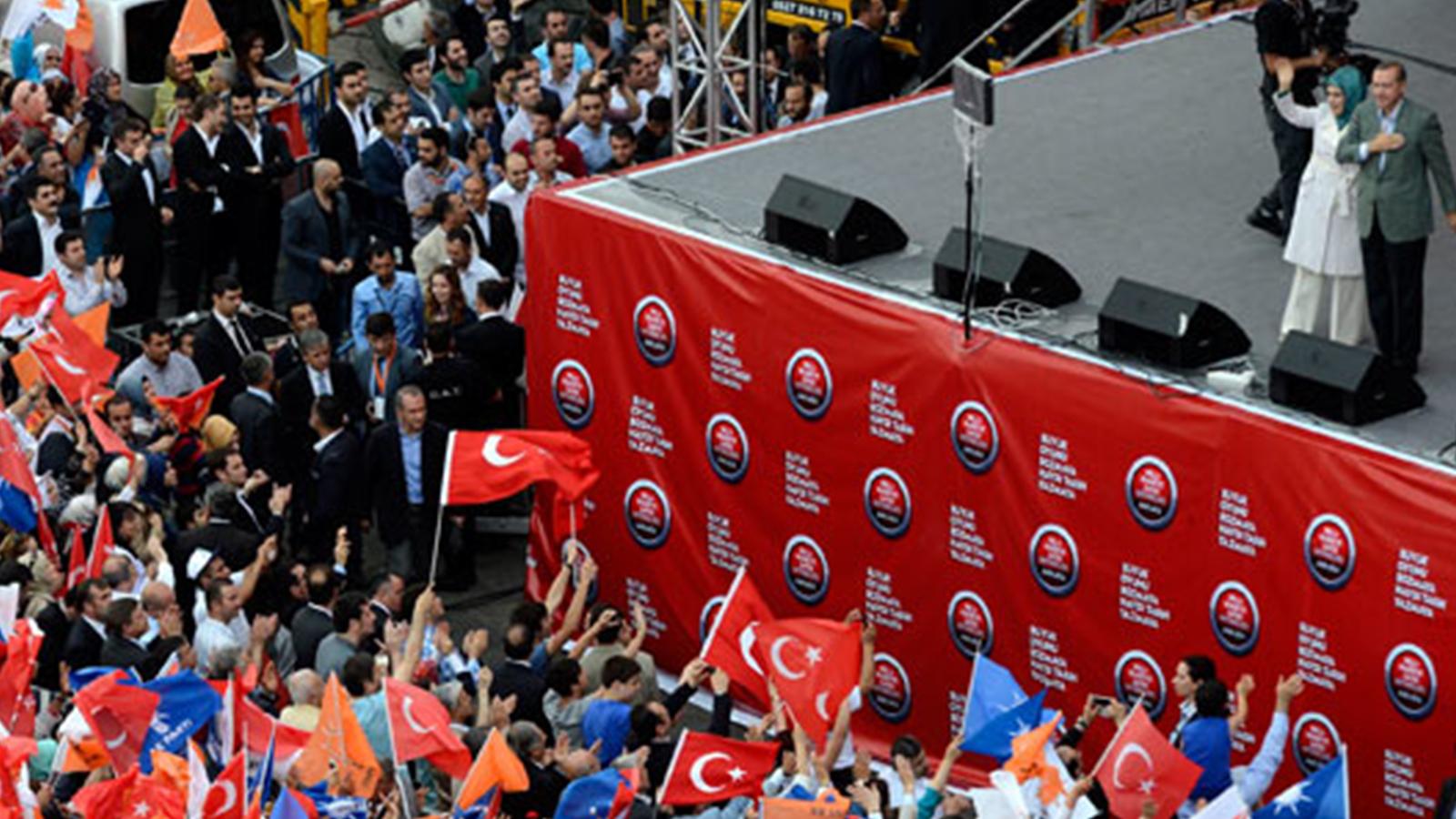 Taşgetiren: Ak Parti kurulduğundan bu yana hiç bu kadar “savunma psikolojisi” içine düşmemişti