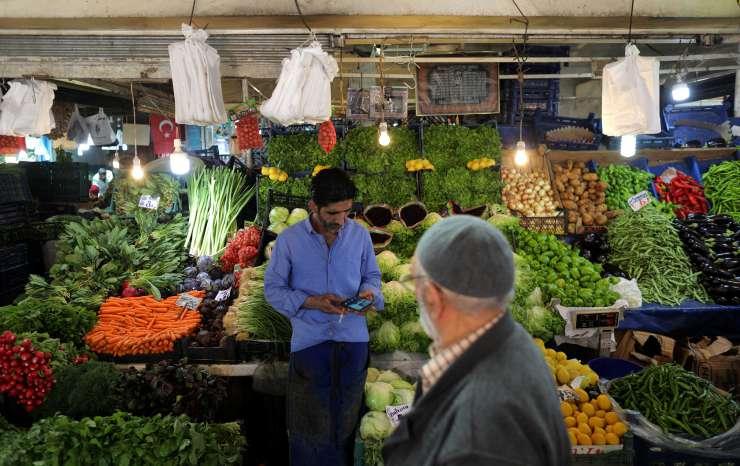 Nisan ayında açlık sınırı 2 bin 47 lira olarak belirlendi