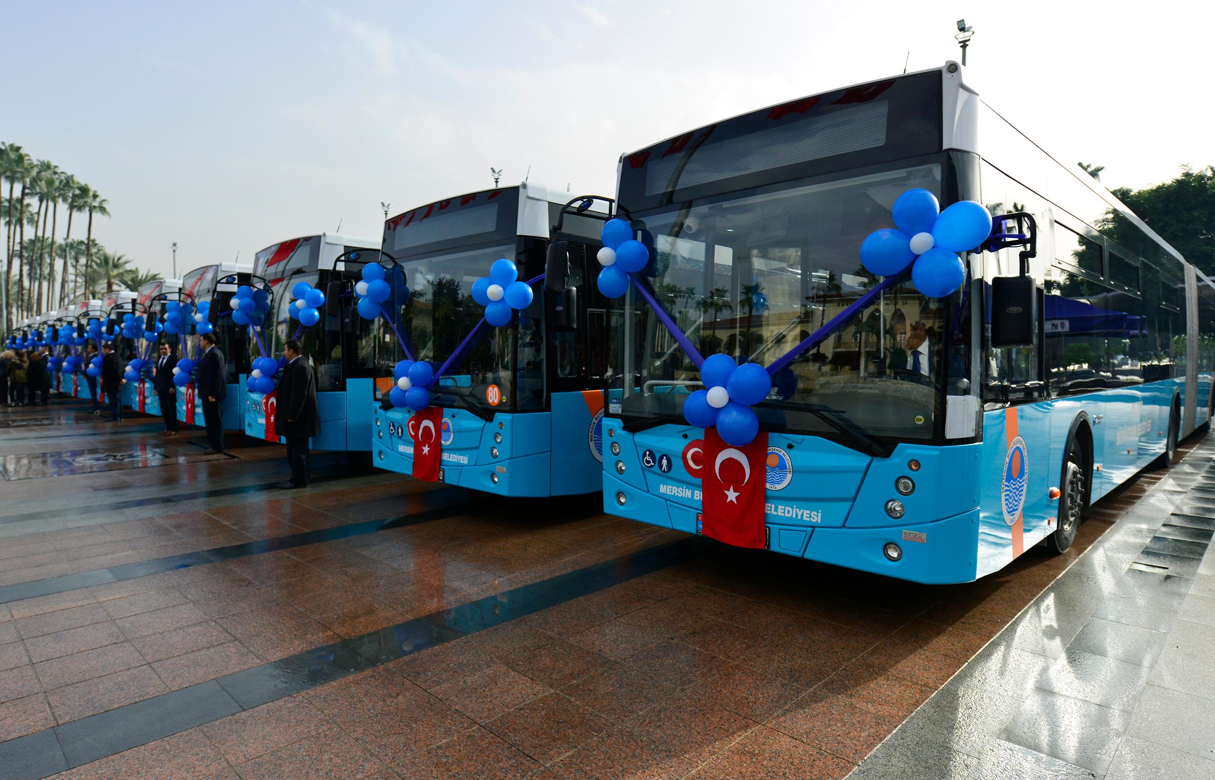 Mersin’de öğrenci, emekli ve engelliler için ulaşım 1 liraya indirildi