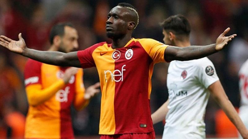 Galatasaray uzatmalarda güldü; şampiyonluğa bir adım daha yaklaştı