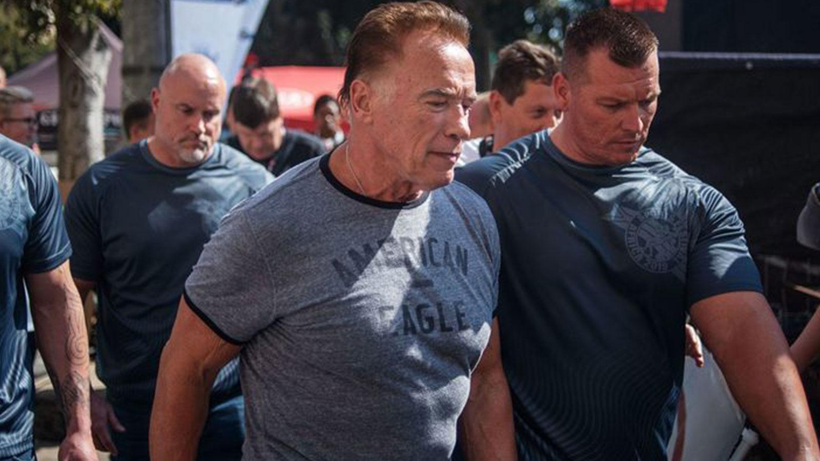 Ünlü aktör Schwarzenegger, katıldığı etkinlikte saldırıya uğradı