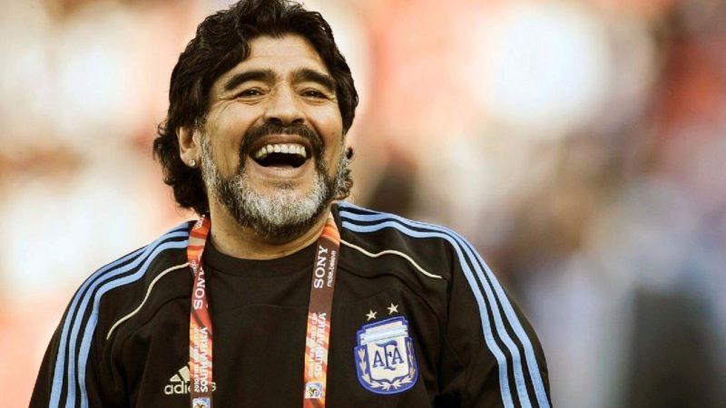 Maradona: Falkland Savaşı'nda çocuklarımızı öldüren İngilizlere karşı gol atan sıradan bir çocuktum