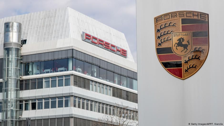 Porsche'ye polis baskını