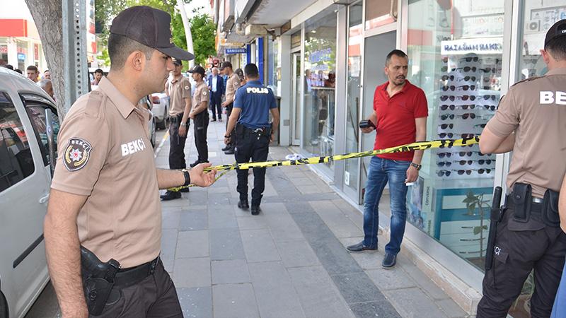 Kahramanmaraş'ta 'omuz atma' kavgası: 2 yaralı