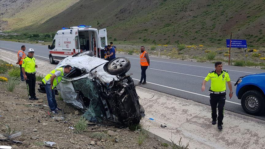 Bayram tatilinde meydana gelen trafik kazalarında 26 kişi hayatını kaybetti, 266 kişi de yaralandı