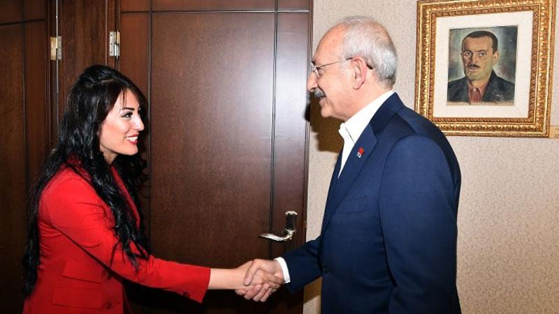 Ayşe öğretmen, Kılıçdaroğlu'nu ziyaret etti