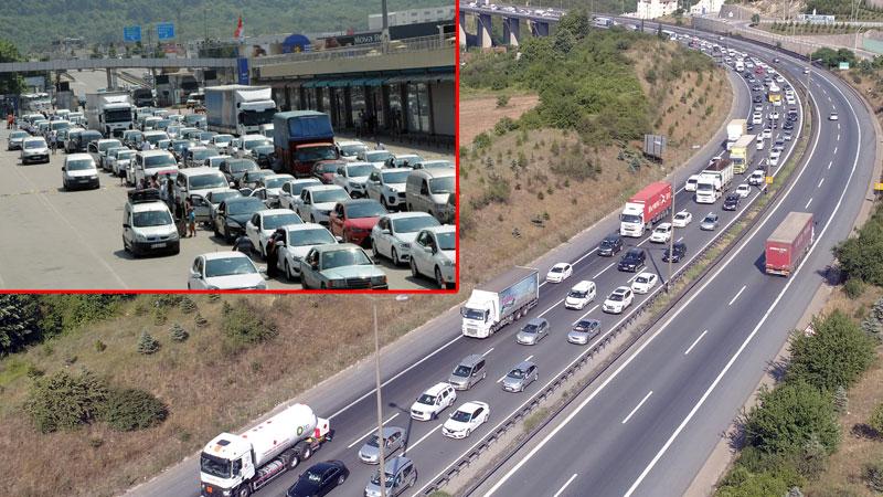 Tatilciler dönüş yolunda; İşte trafikteki son durum