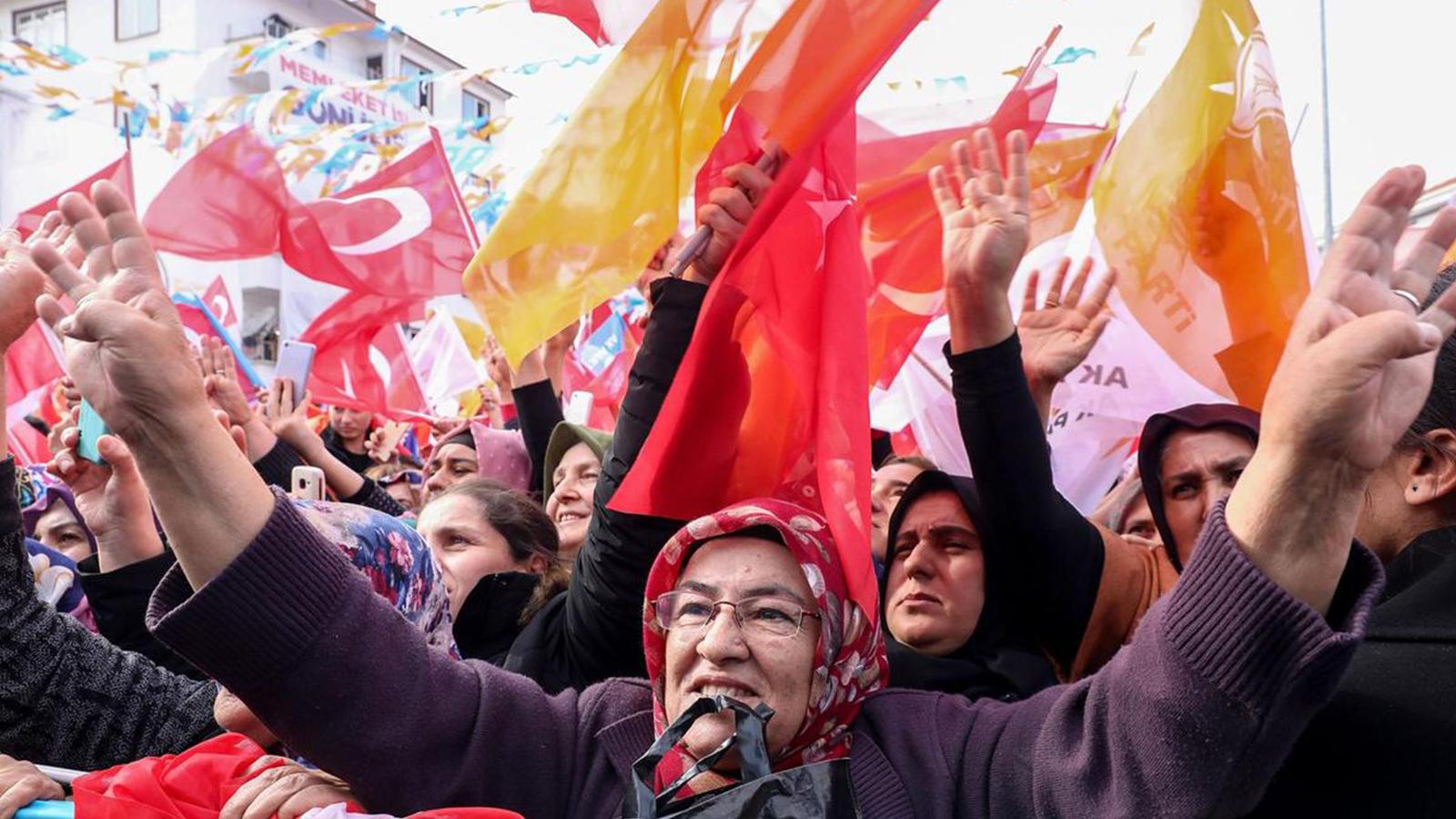 Taha Akyol'dan AKP'ye 'Mekke' eleştirisi: Dindarlık iyi yönetim garantisi değildir