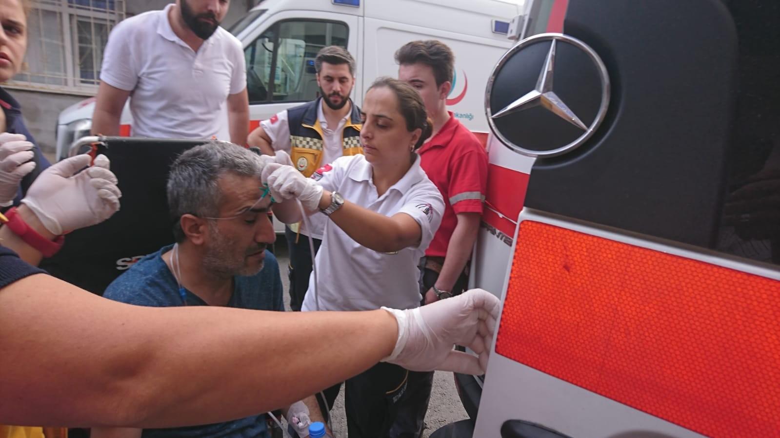 Pendik'te fabrika yangını; bir kişi yaralandı