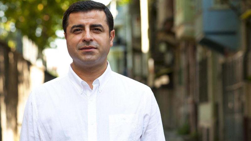 Selahattin Demirtaş: AKP’ye destek vermedik diye bin yıl da ceza verilecekse baş göz üstüne